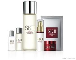 警惕低價(jià)名牌化妝品陷阱 價(jià)格、貨源與真?zhèn)蔚纳疃绕饰? class=